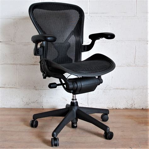 brands similar to herman miller.